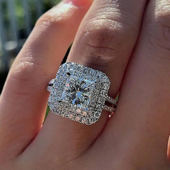 Exquisite Diamond Engagement Rings